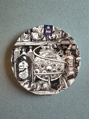 Royal Wessex Poison Saucer Plate